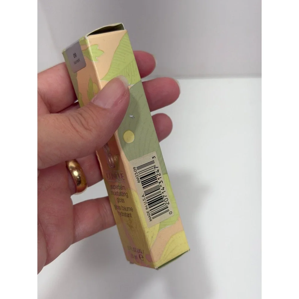 Clinique‎ Superbalm Moisturizing Gloss 09 Currant 0.5oz 15ml New in Box RARE!!